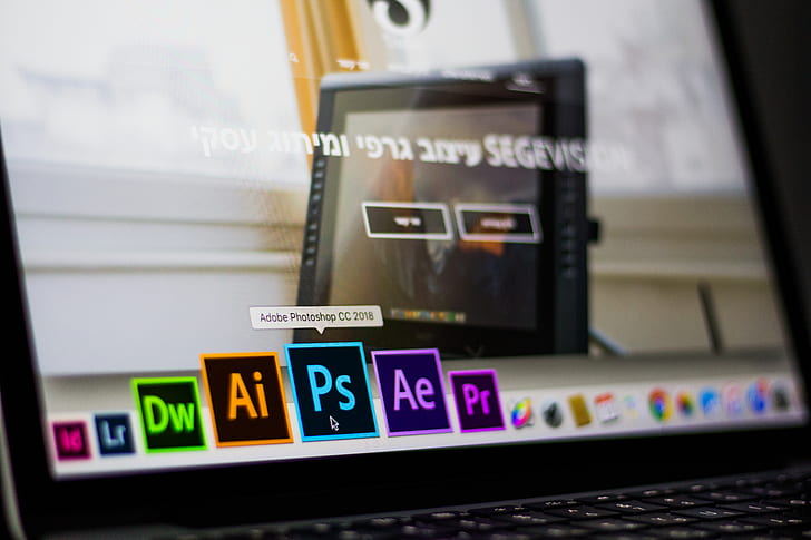 Photoshop Launches on Android with All Features Free for Limited Time