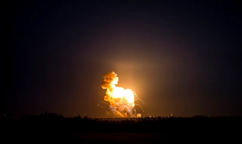 SpaceX’s Starship Explodes During Routine Test in Texas