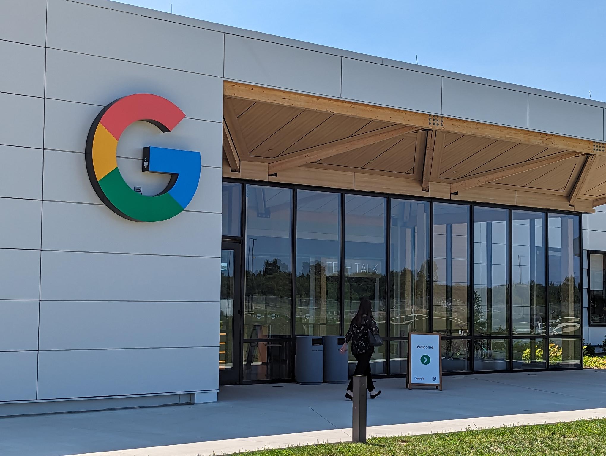 Google Introduces AI Feature for Virtual Clothing Try-Ons