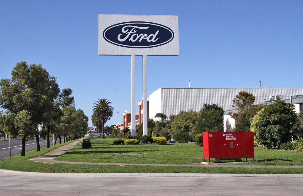 Ford Recalls 200,000 Vehicles Due to Backup Camera Display Fault
