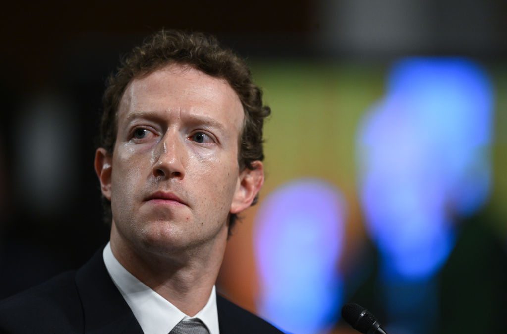 Meta CEO Zuckerberg Announces AI Data Supercluster to Launch in 2026