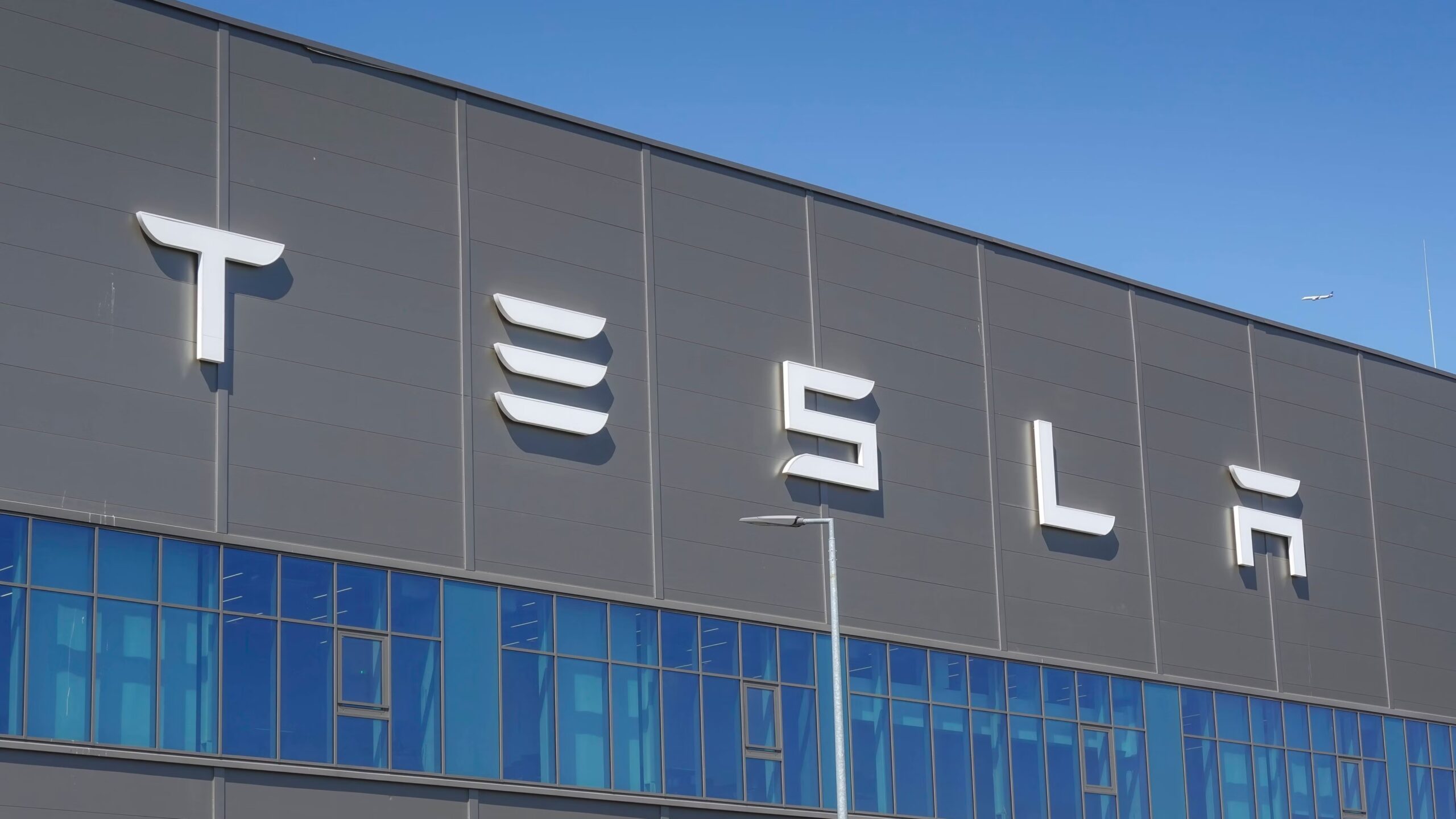 Tesla Sold 75% of Its Bitcoin at a Poor Time, Missing Out on Billions