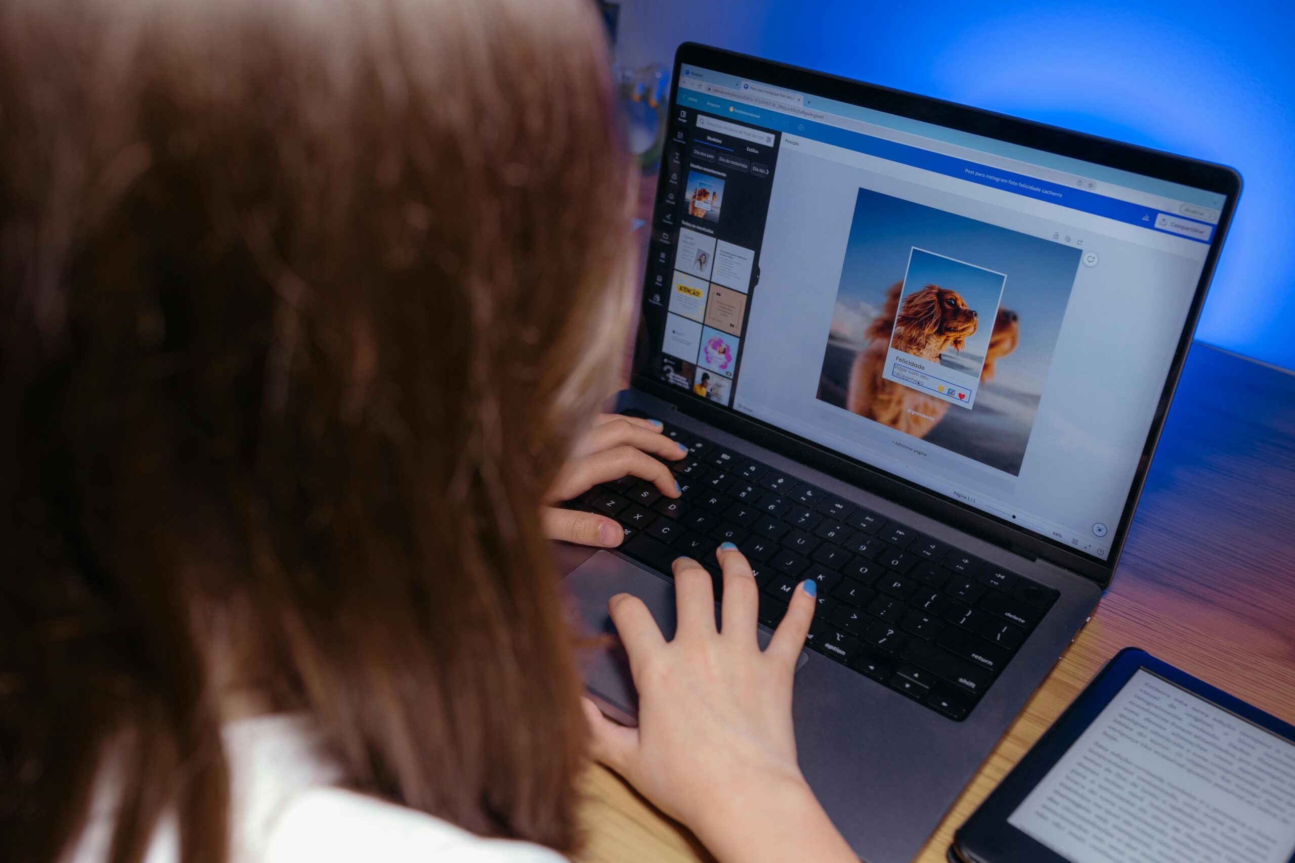 Canva Users Experience Problems Saving Their Work