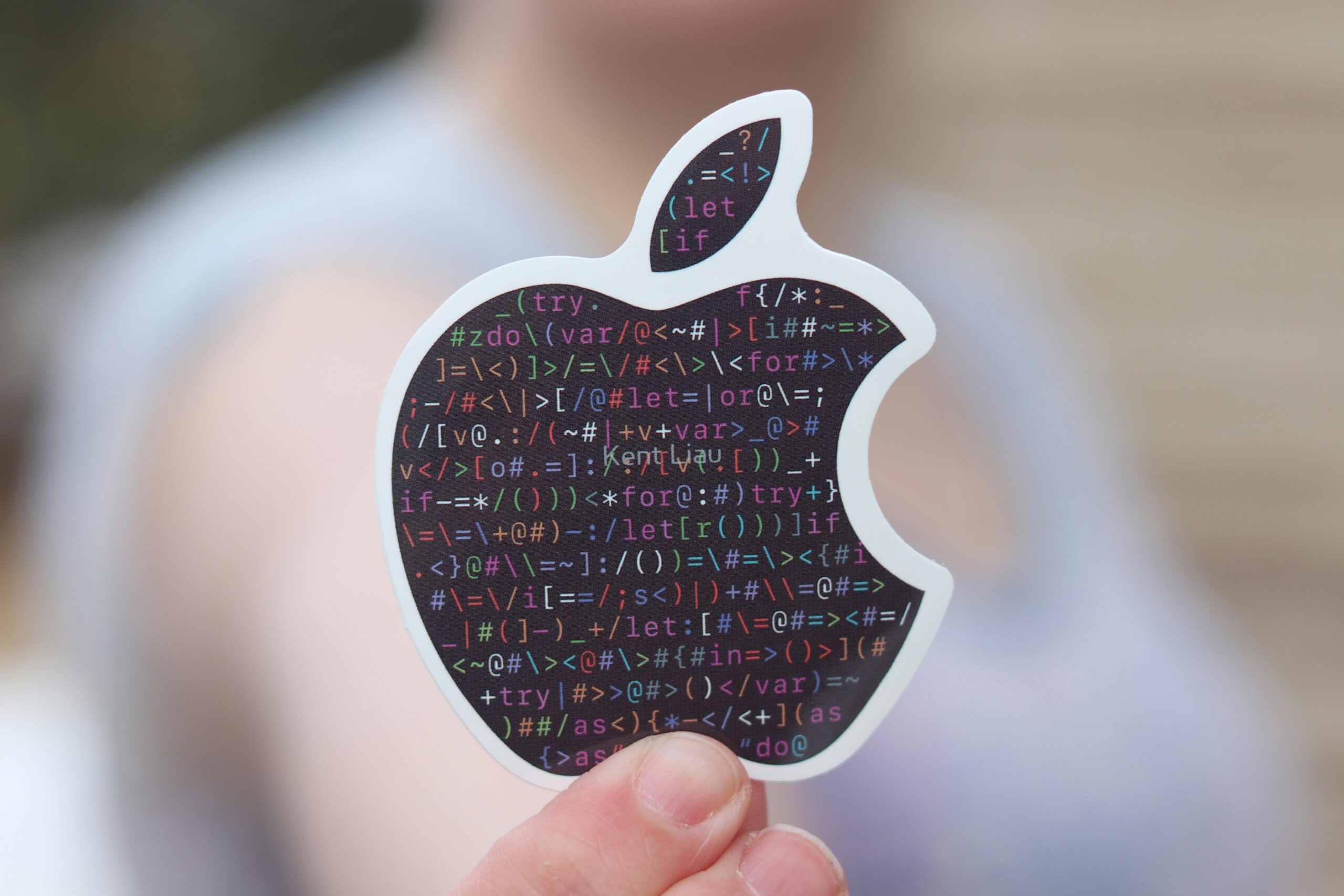 Apple Relaunches AI-Powered Notification Summaries for News Apps
