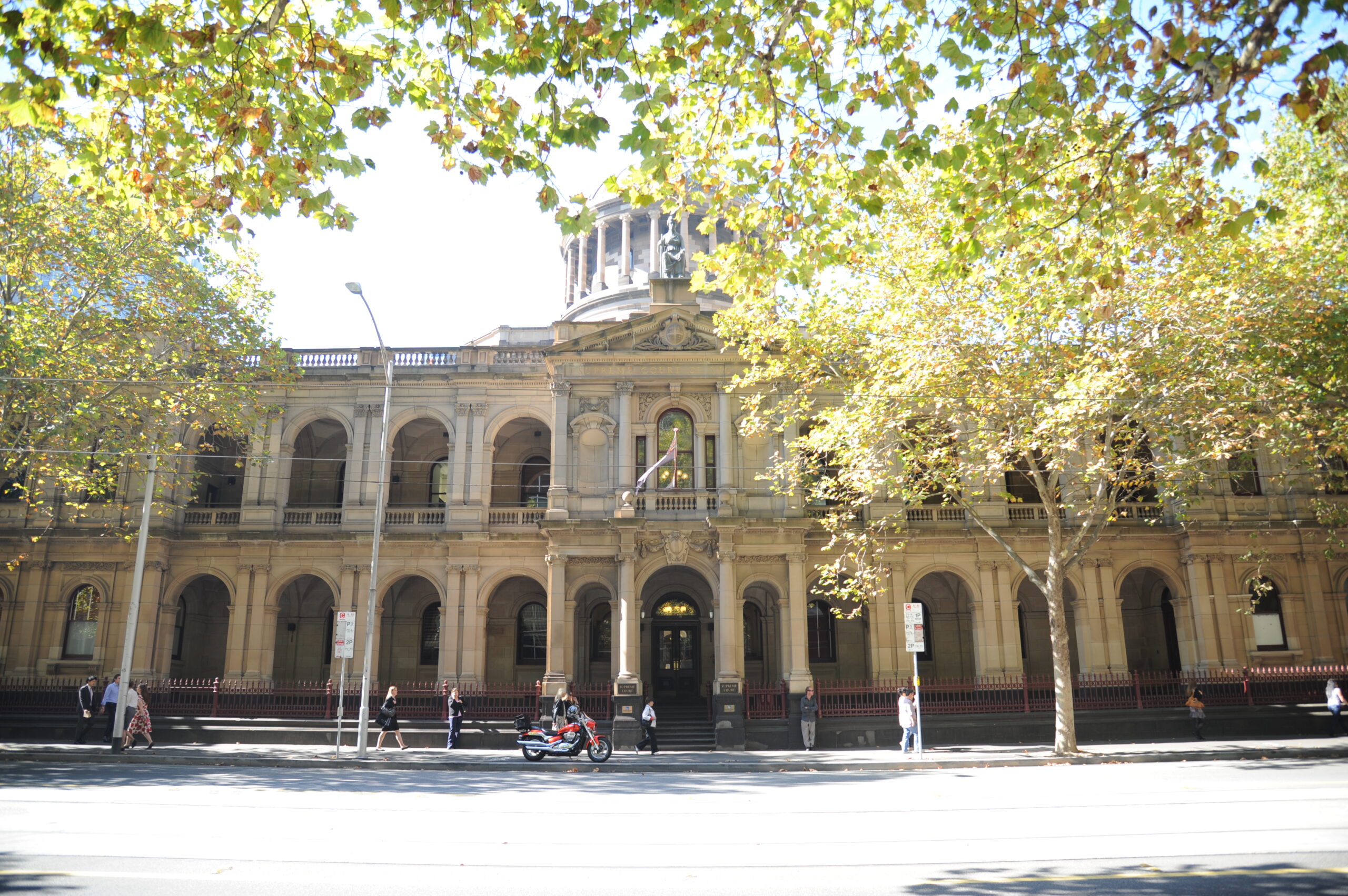Australian Lawyer Says Sorry for AI Errors in Murder Trial