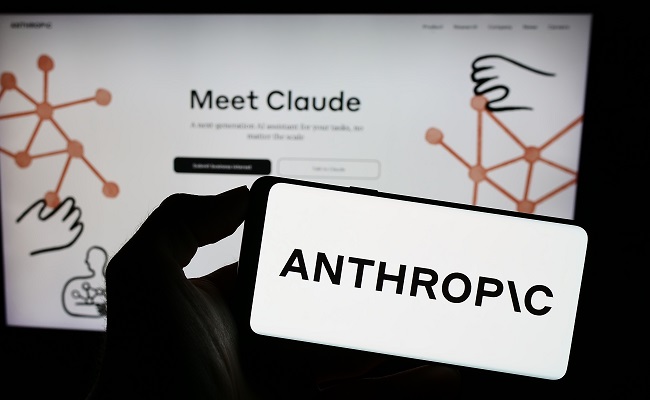 Anthropic Challenges OpenAI, Offers Claude to All Three Government Branches for $1