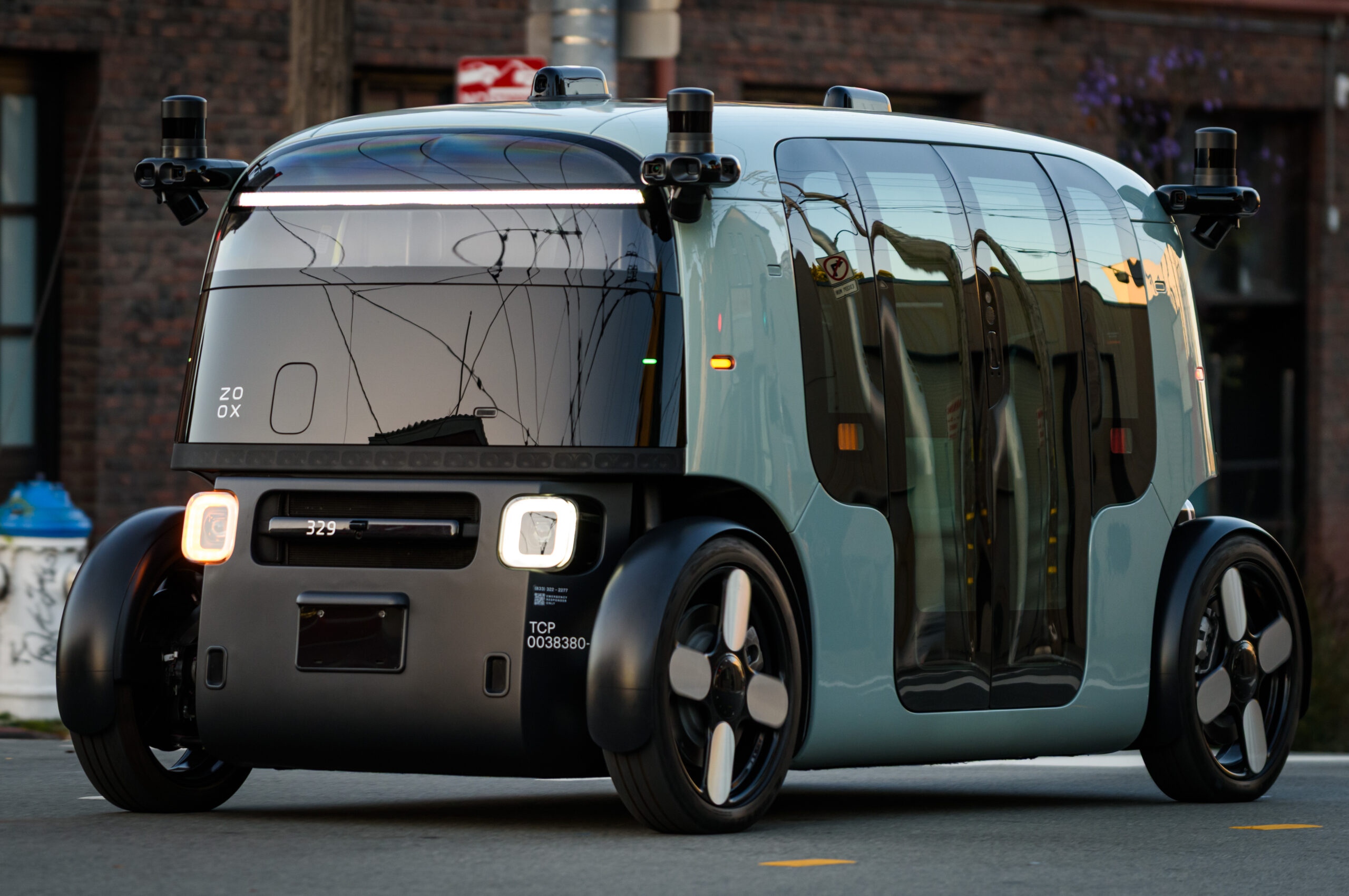 Amazon’s Zoox Robotaxi Unit Passes Regulatory and Safety Review