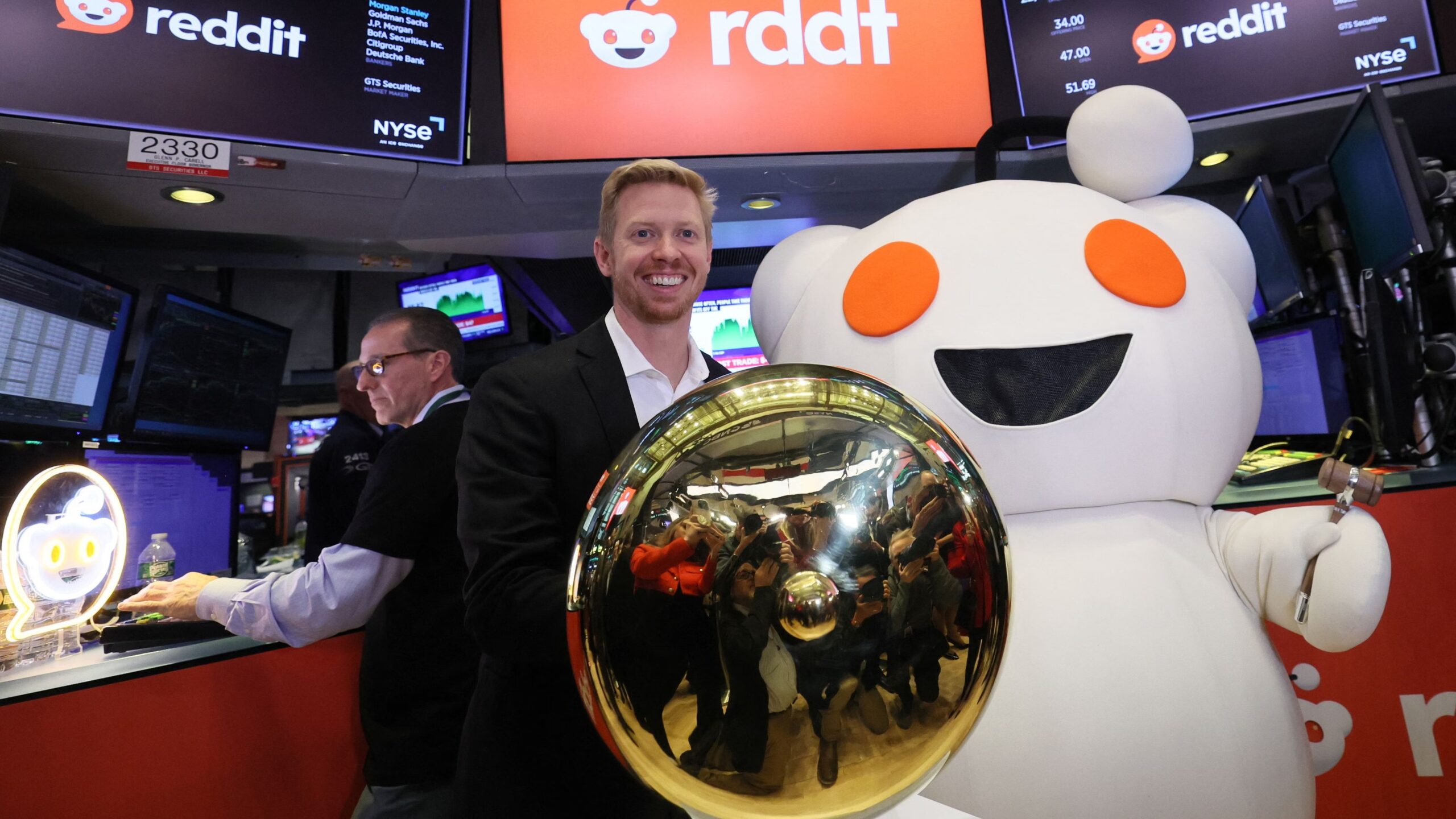 Reddit Temporarily Halts Plans for Paid Subreddits