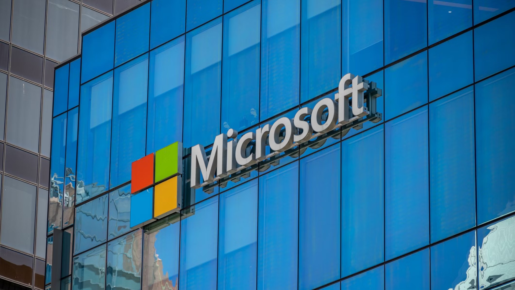 Microsoft to Shut Down Its Lens PDF Scanner App