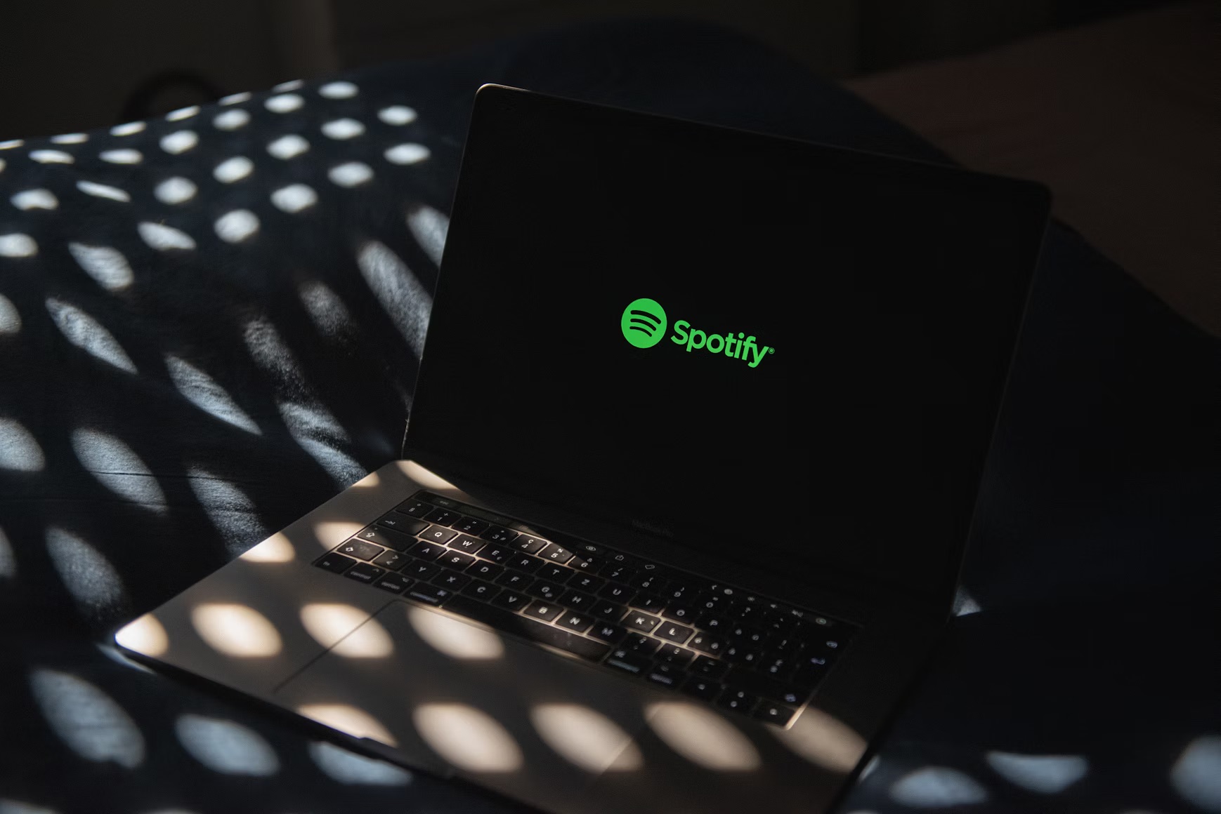 Spotify Adds Custom Playlist Transitions Feature