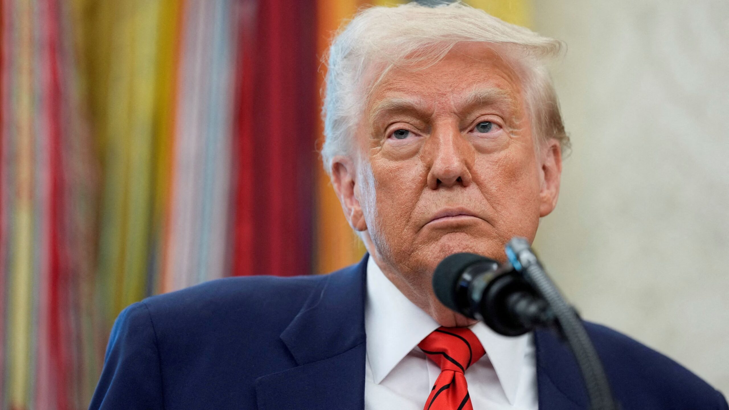 Trump Signs Order to Limit Drug Advertising on TV and Social Media