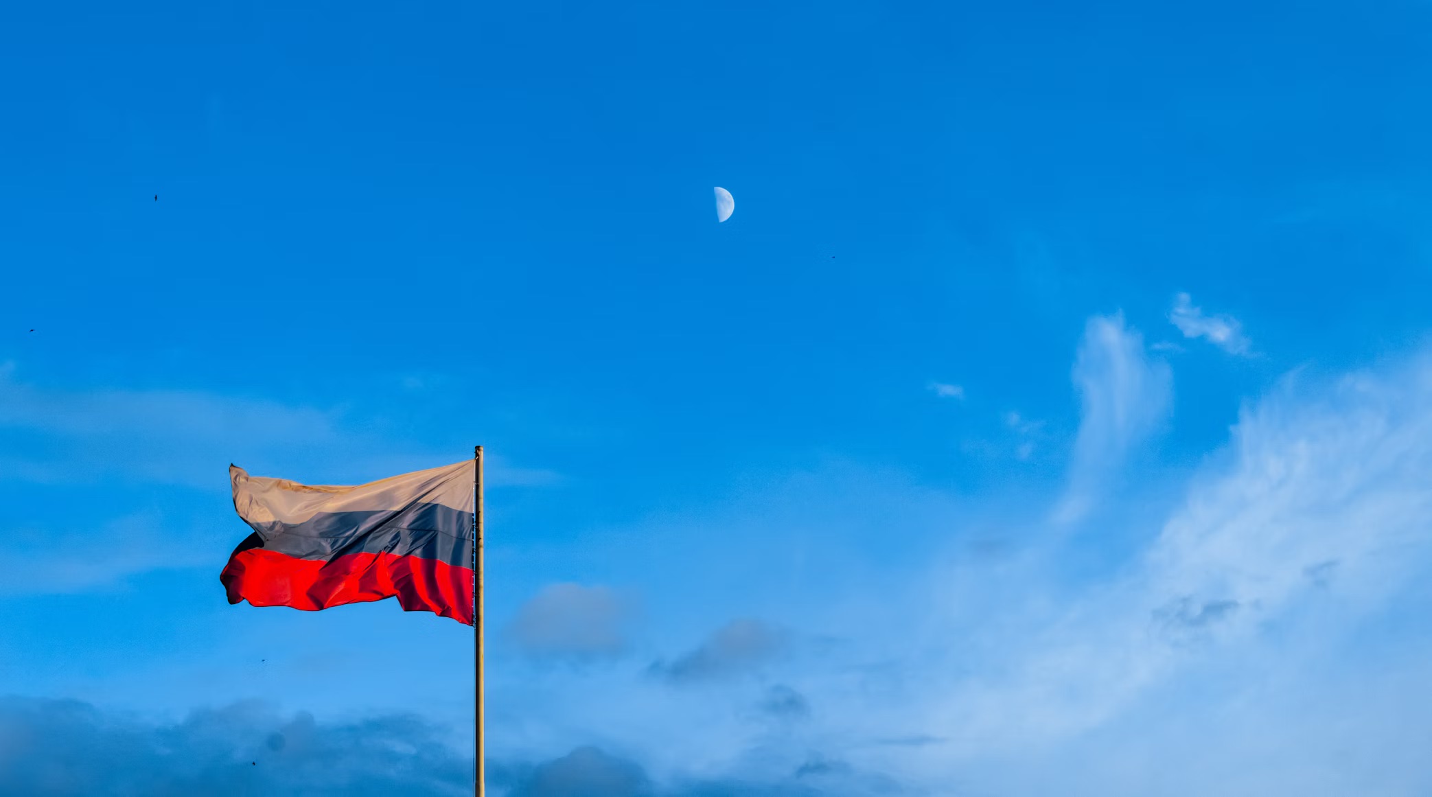 Russia Plans Internet Blackouts Targeting WhatsApp, Telegram, and YouTube
