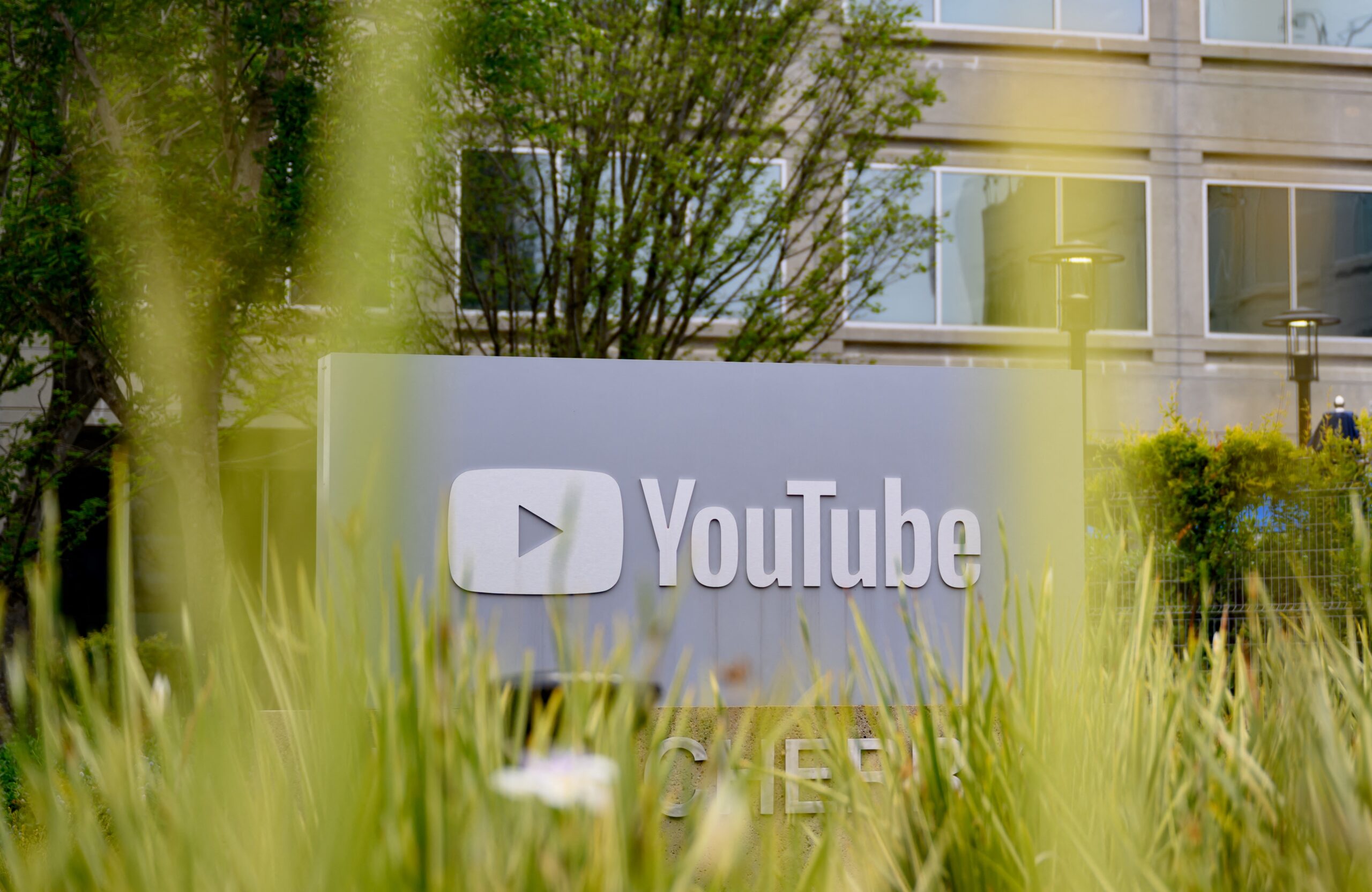 YouTube Pays $8 Billion to the Music Industry Over 12-Month Period