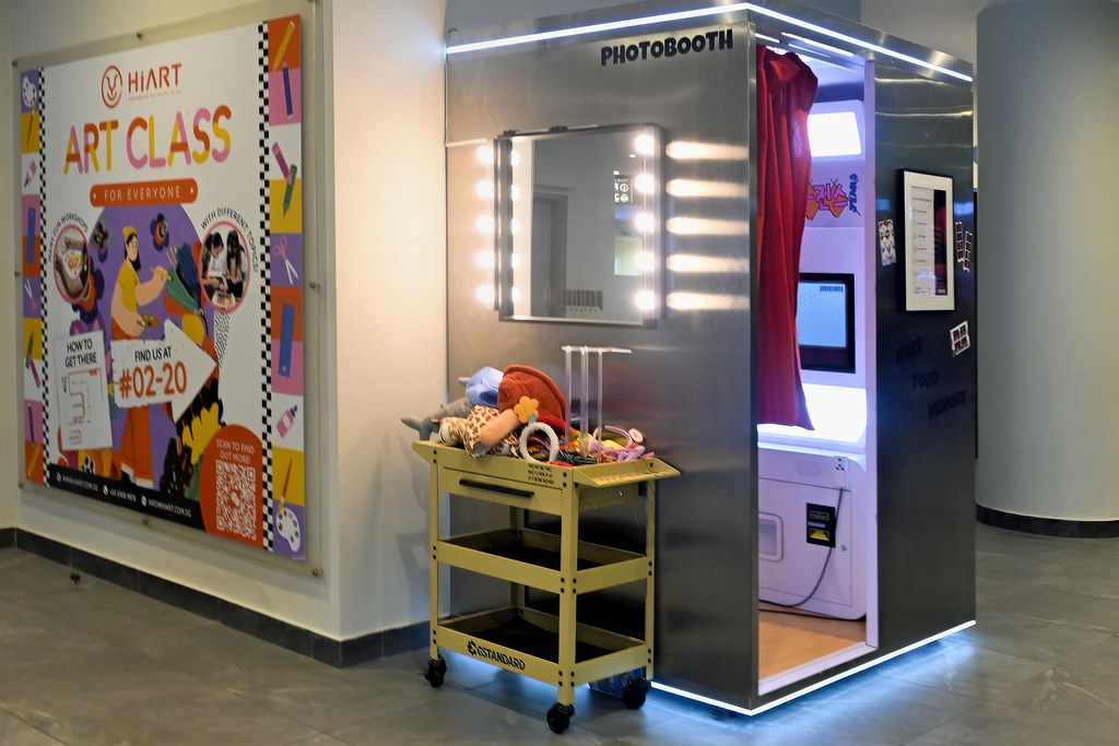 Photo Booth Company Exposes Customer Images Online Due to Website Flaw