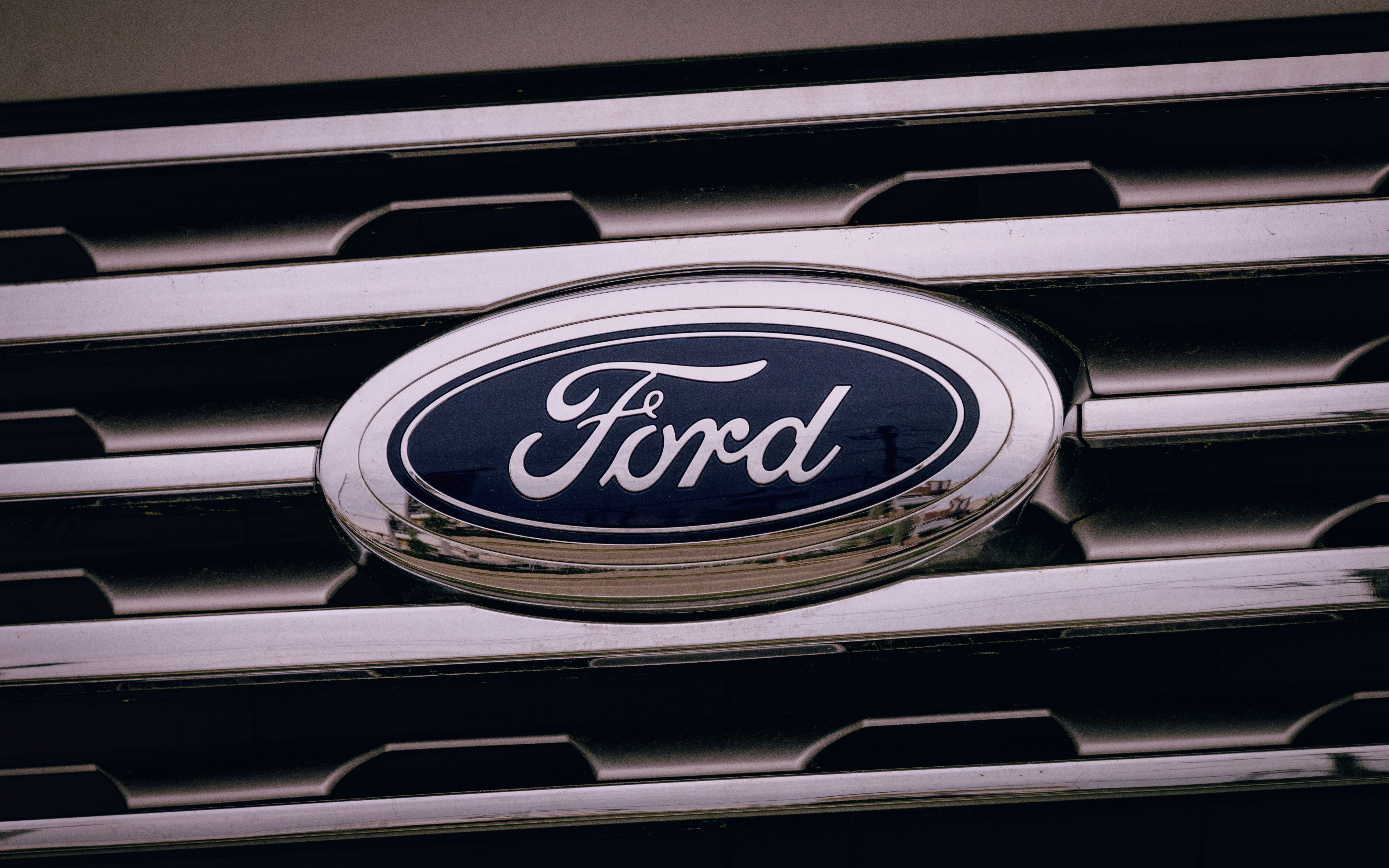 Ford Scales Back Large EV Plans as Demand Softens and US Rules Change