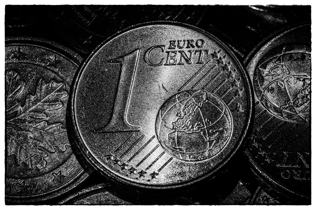 Spanish Police Arrest Man Over €0.01 Hotel Booking Fraud