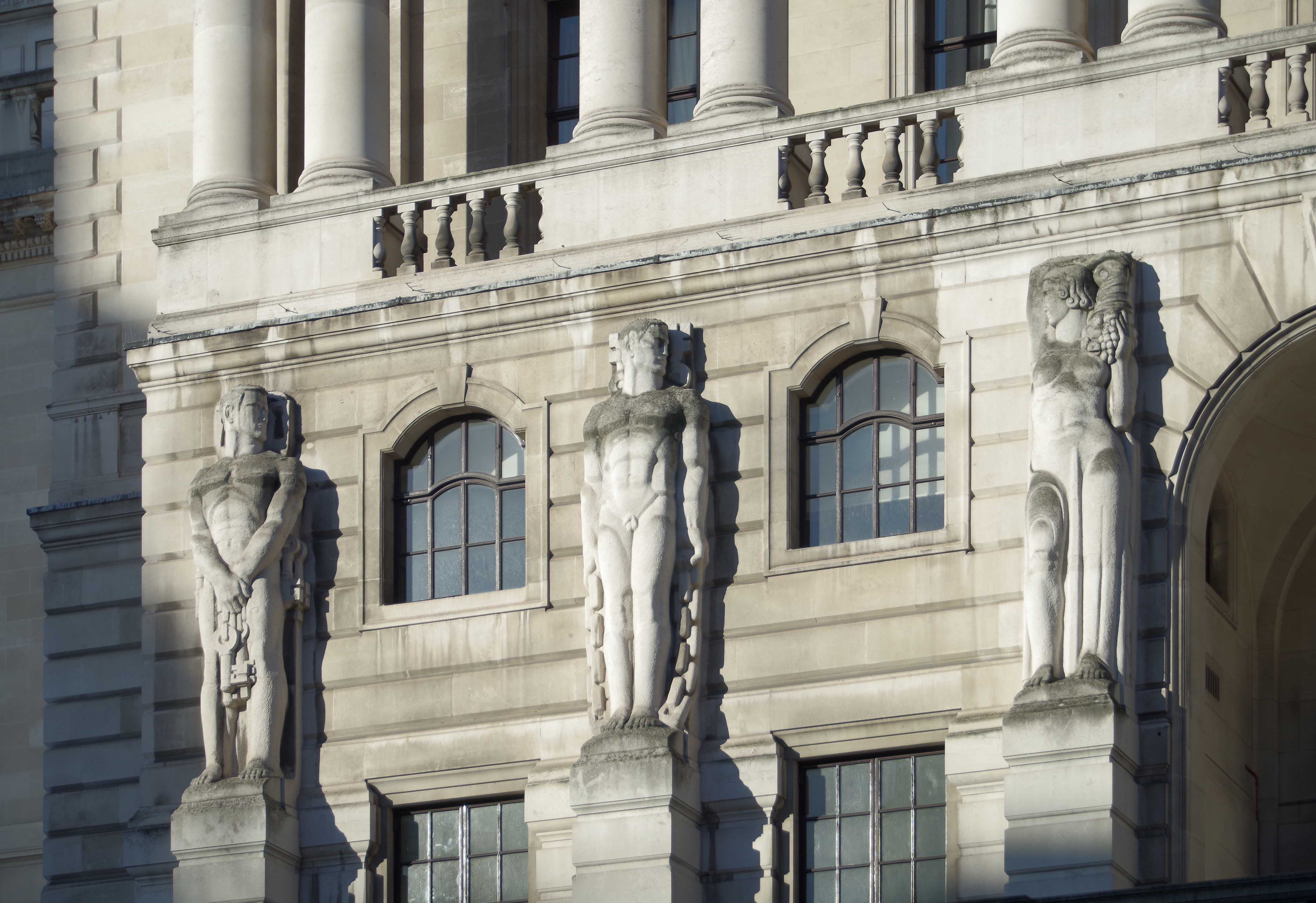 Bank Of England Set To Hold Rates As Inflation Stays Above Target