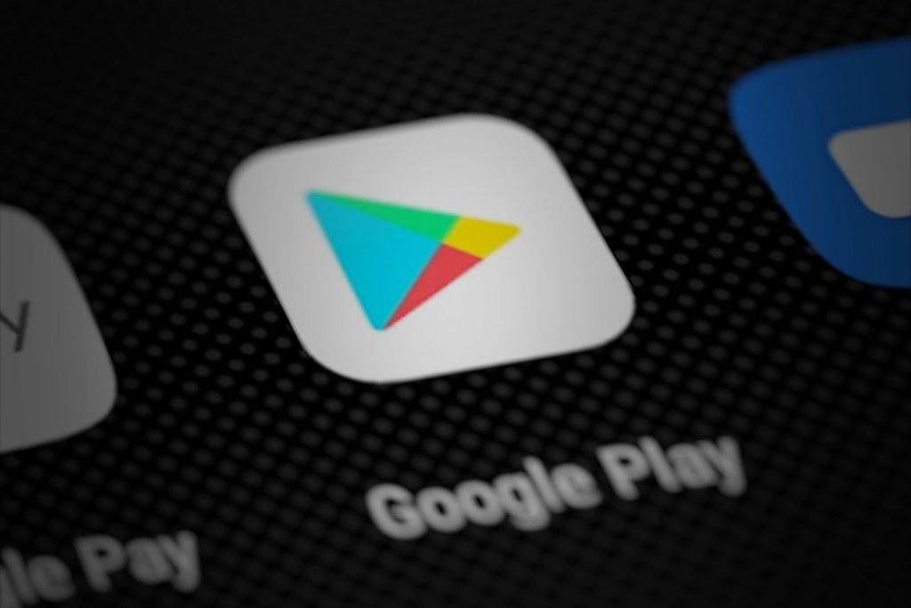 Google Play Adds Game Trials, Cross-Platform Purchases, And Community Features