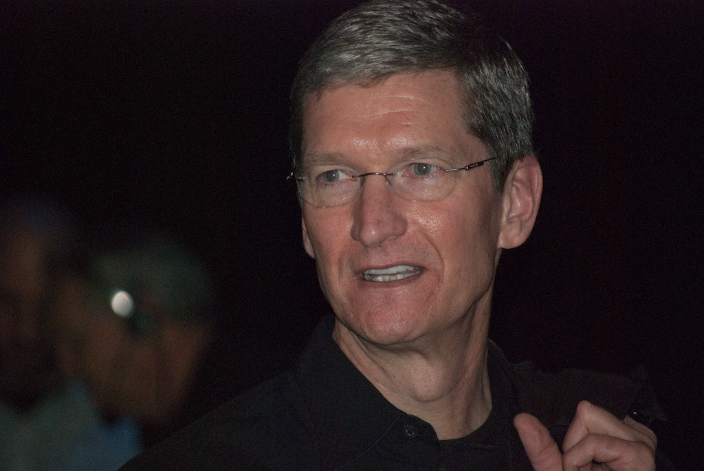 Tim Cook Steps Down As Apple CEO After 15 Years Marked By Growth Services Expansion And Product Evolution