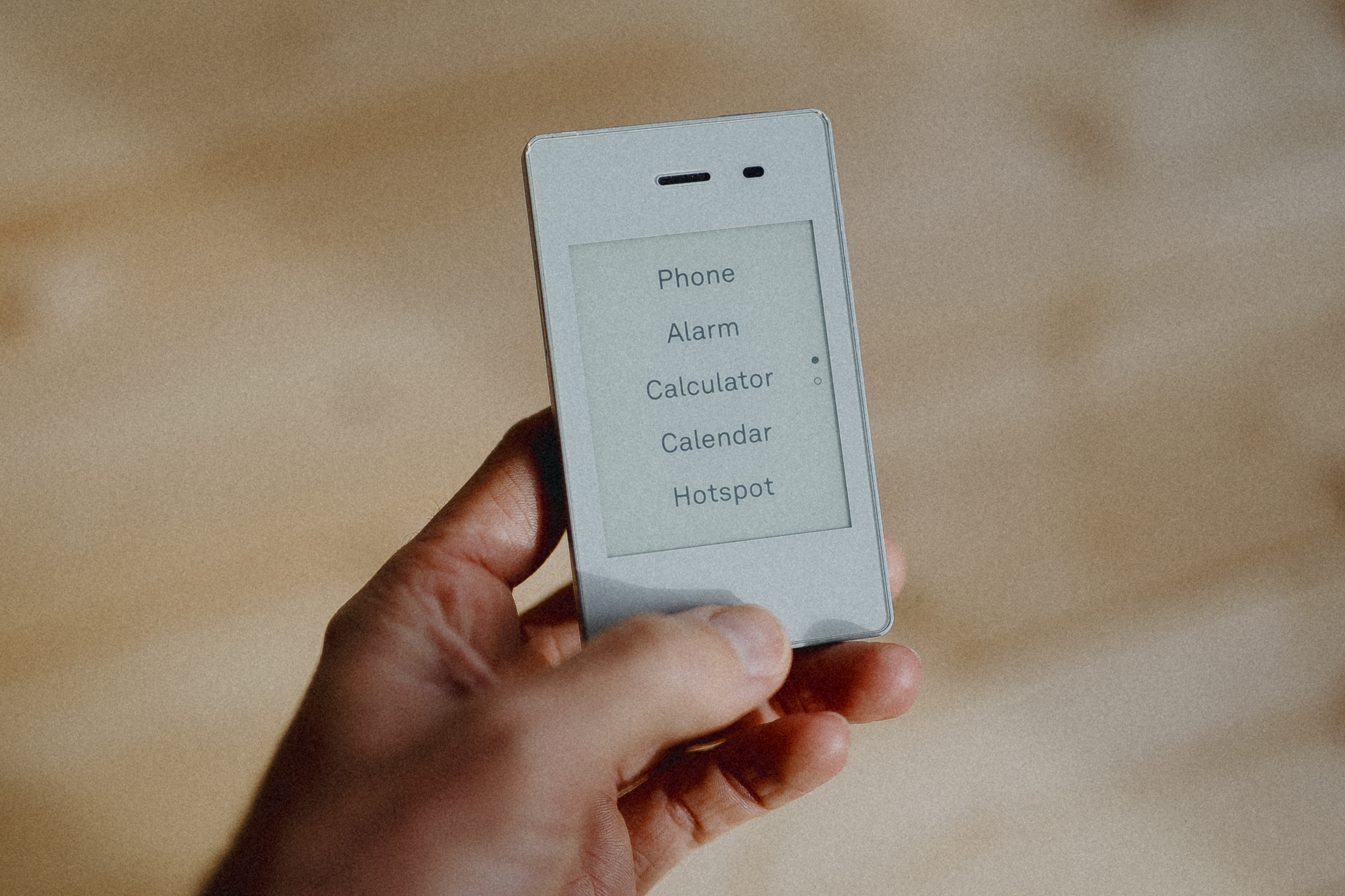 Light Phone Partners With Noble Mobile To Launch Data Rebate Subscription Contract