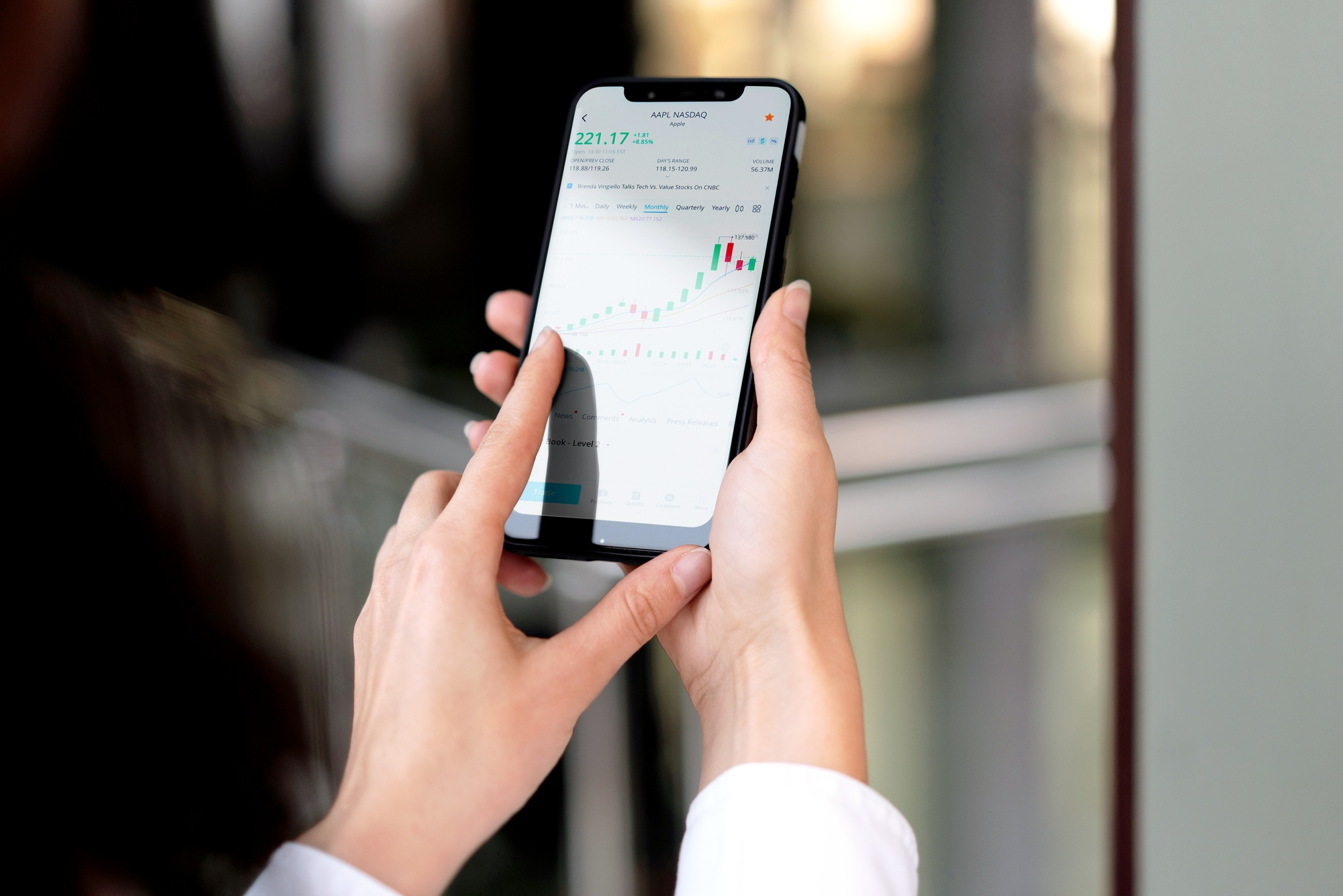 Google Launches Standalone Finance App With AI Market Insights