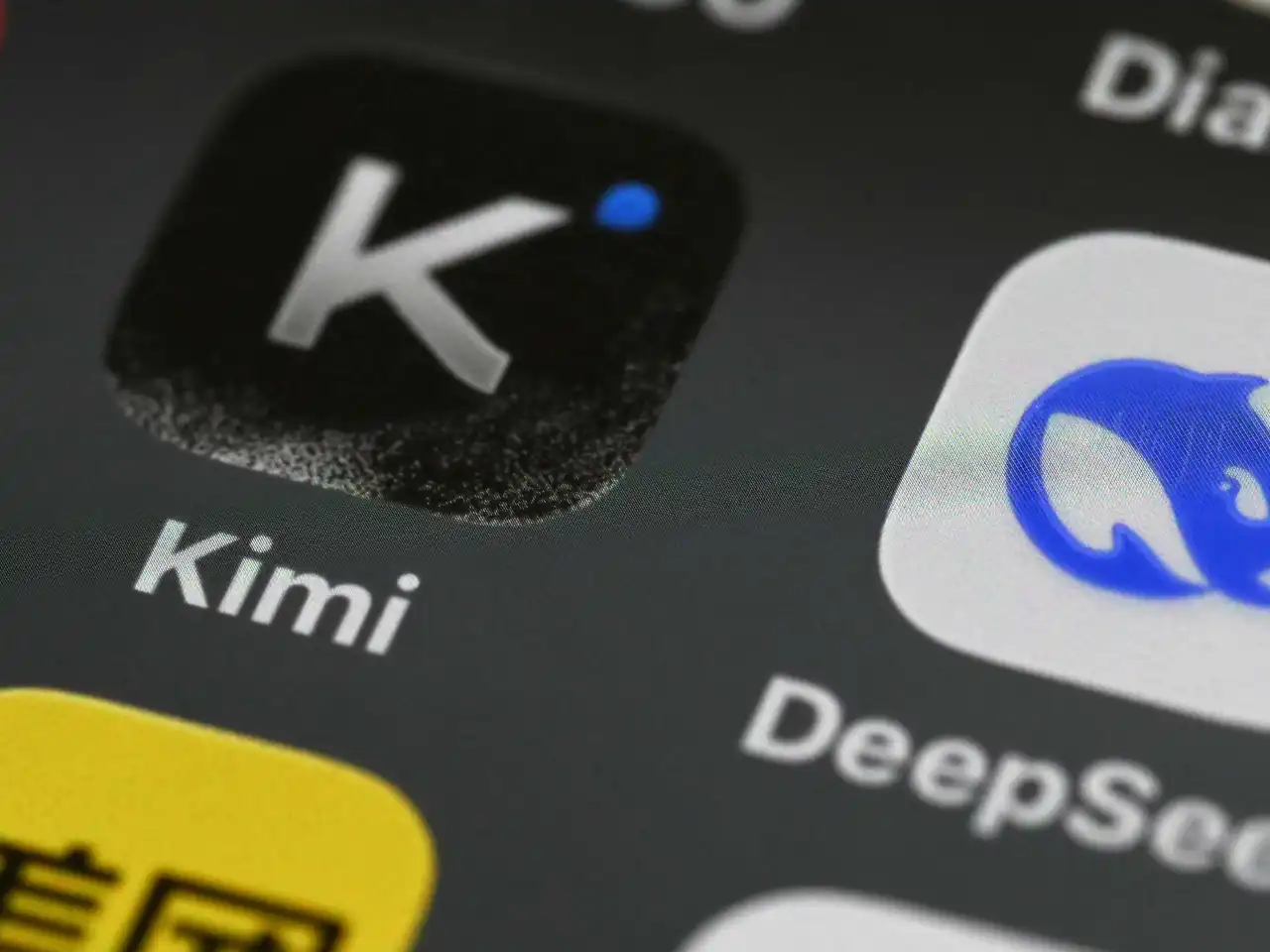 White House Accuses Moonshot AI of Copying Anthropic Model for Kimi K3