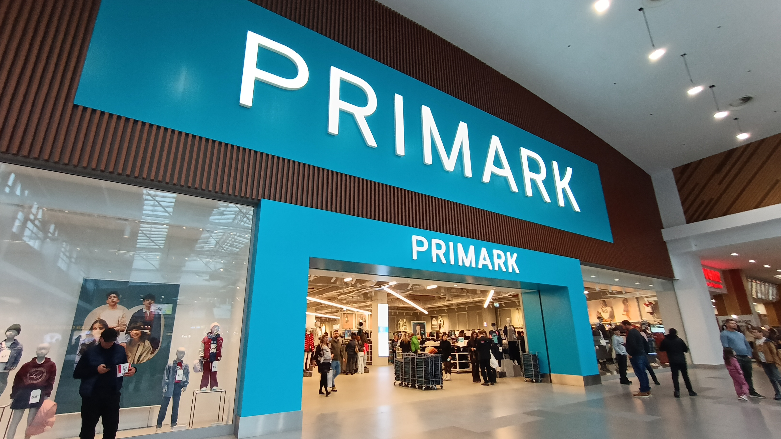 Primark Cuts Prices on Hundreds of Items as Fashion Competition Intensifies