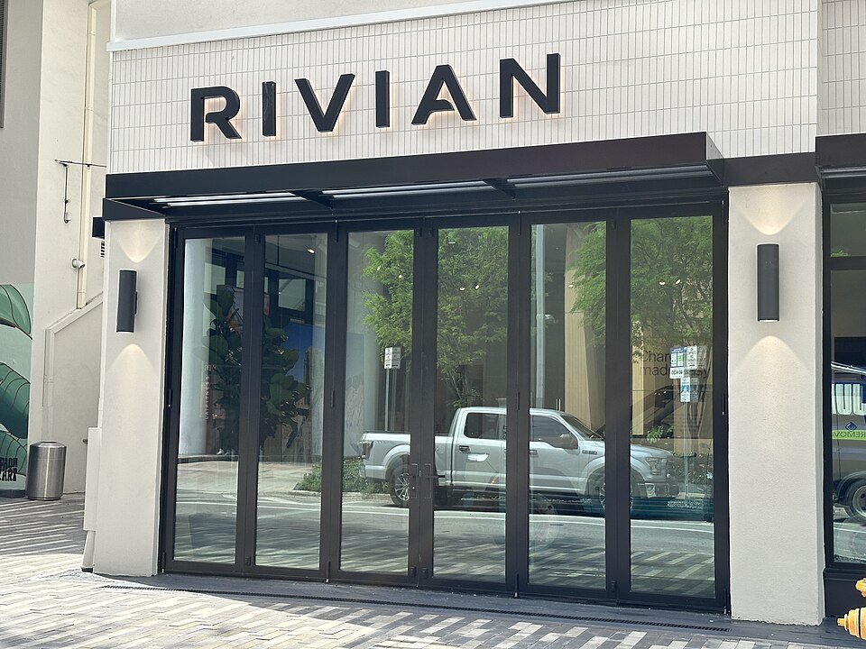 Also Raises $150 Million to Expand Autonomous Small Electric Vehicles