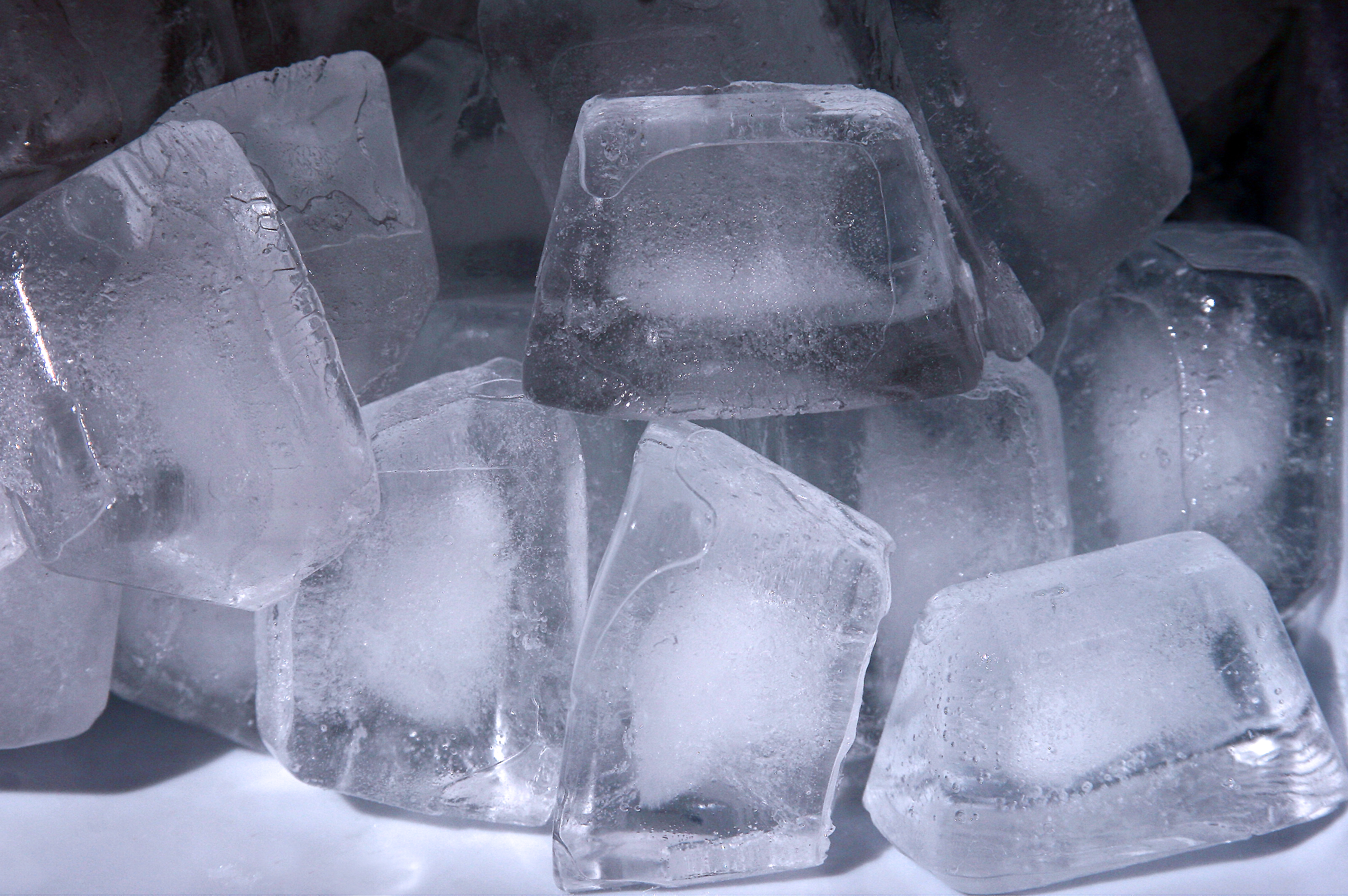 GoveeLife Smart Nugget Ice Maker Pro Produces Ice in Six Minutes
