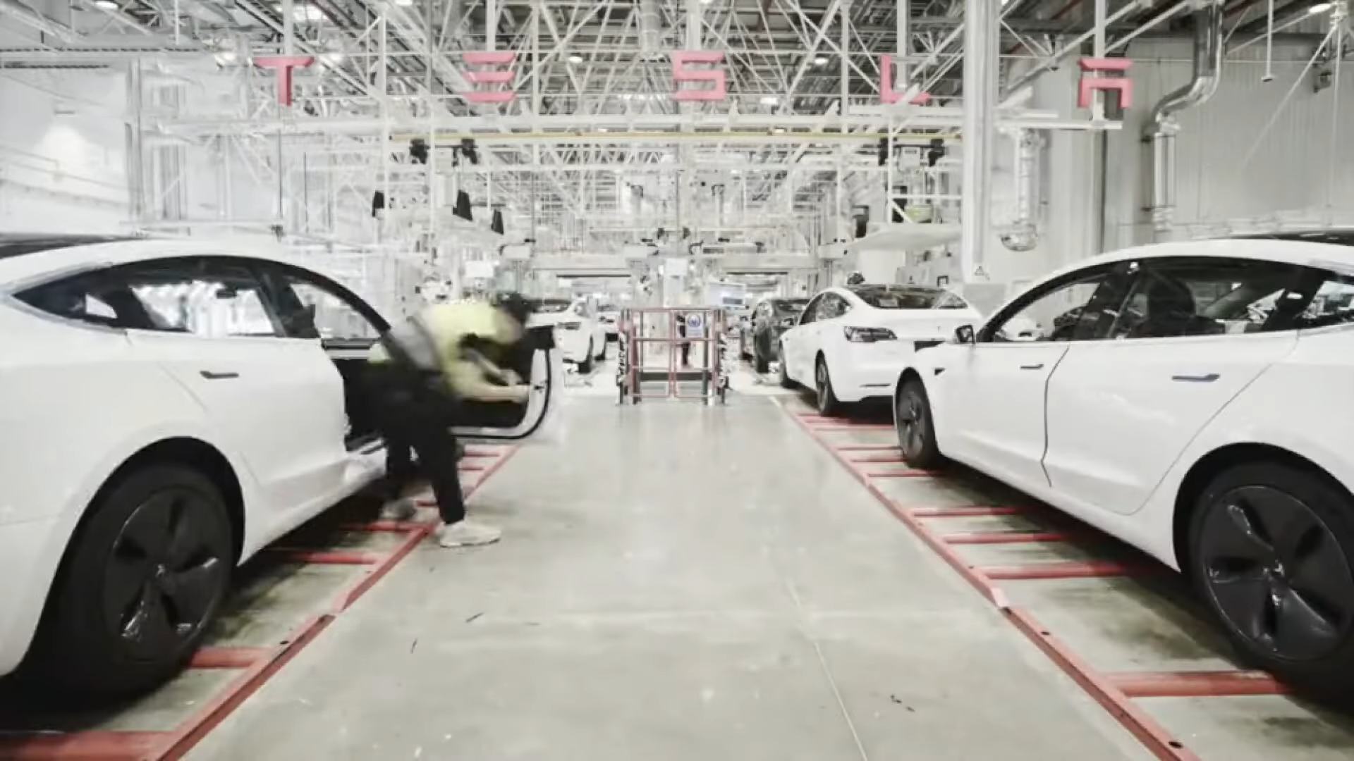 China Recalls More Than 4 Million Vehicles Over Hidden Door Handle Safety Risks