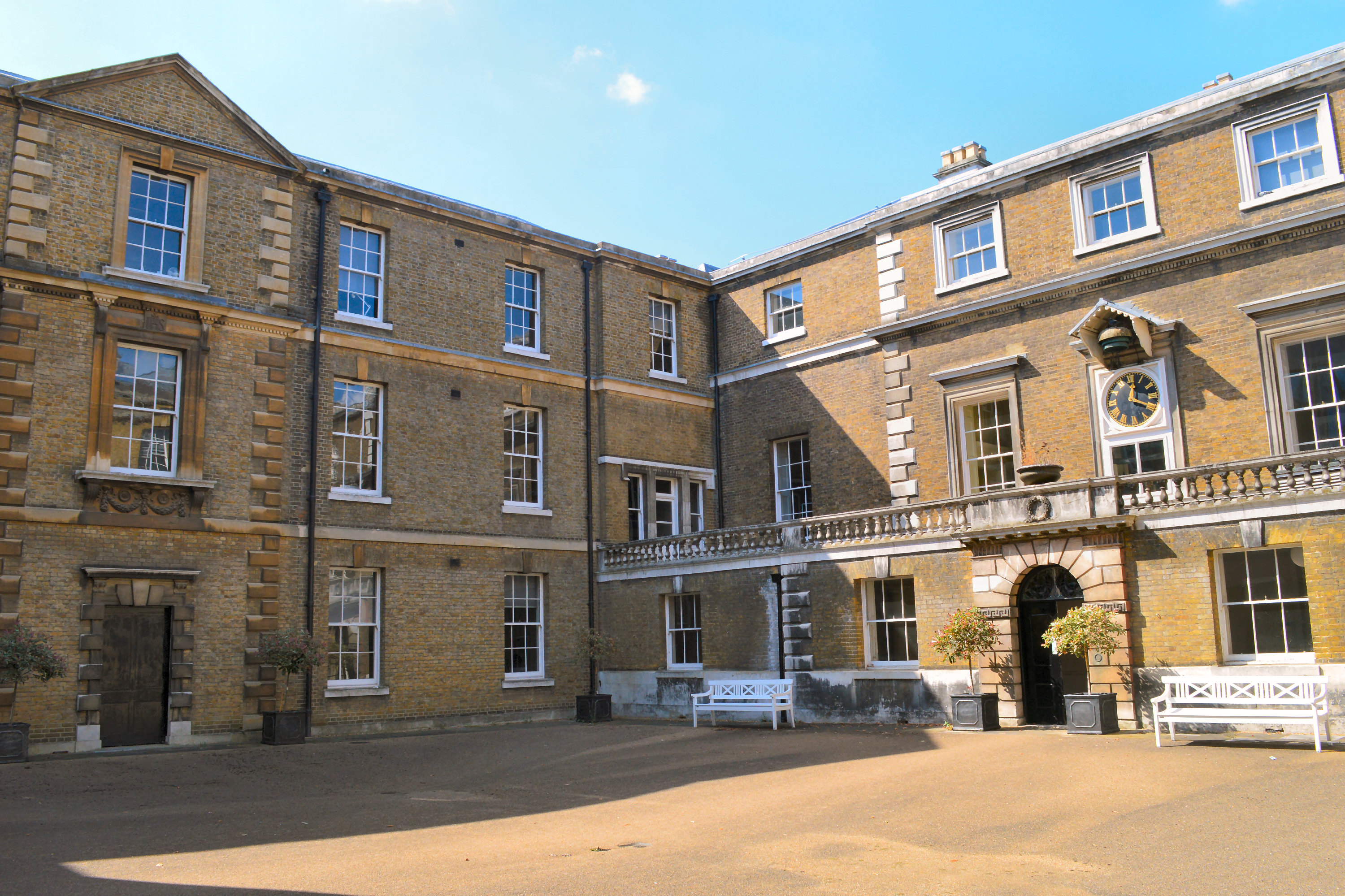 University of Roehampton Offers £2,000 Esports Scholarships to Students