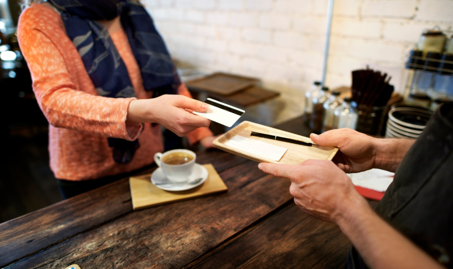 Some U.S. Restaurants Drop Tipping in Favor of Higher Wages and Menu Prices