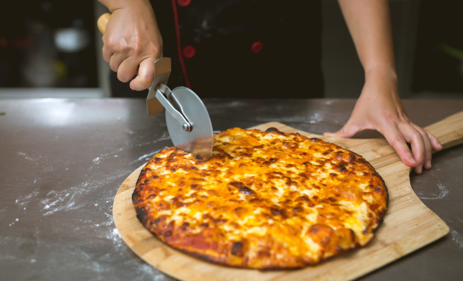 Pizza Robots Struggle to Deliver as Restaurant Automation Companies Keep Trying