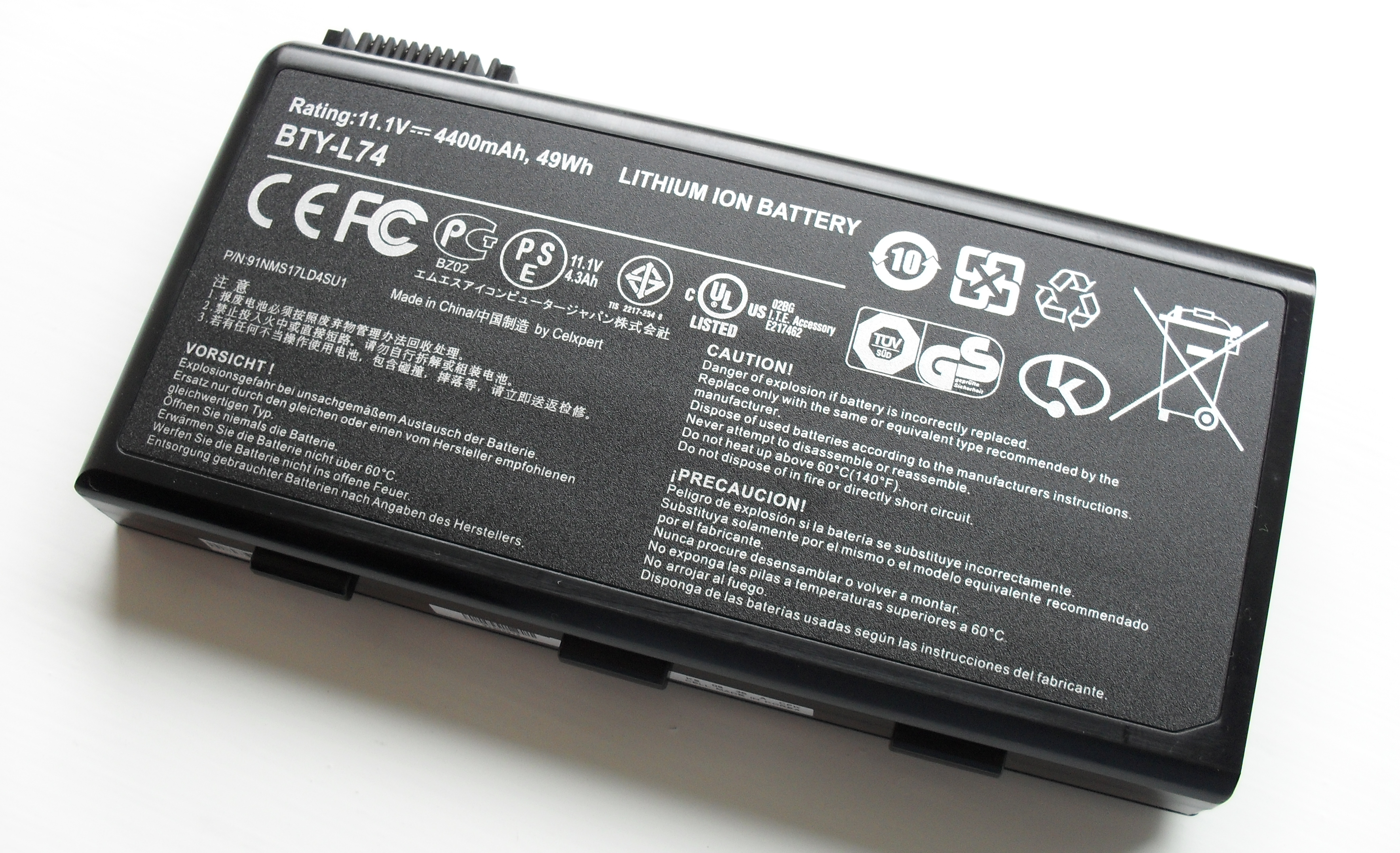 Lithium-Ion Battery Fires Raise Safety Concerns on Passenger Flights