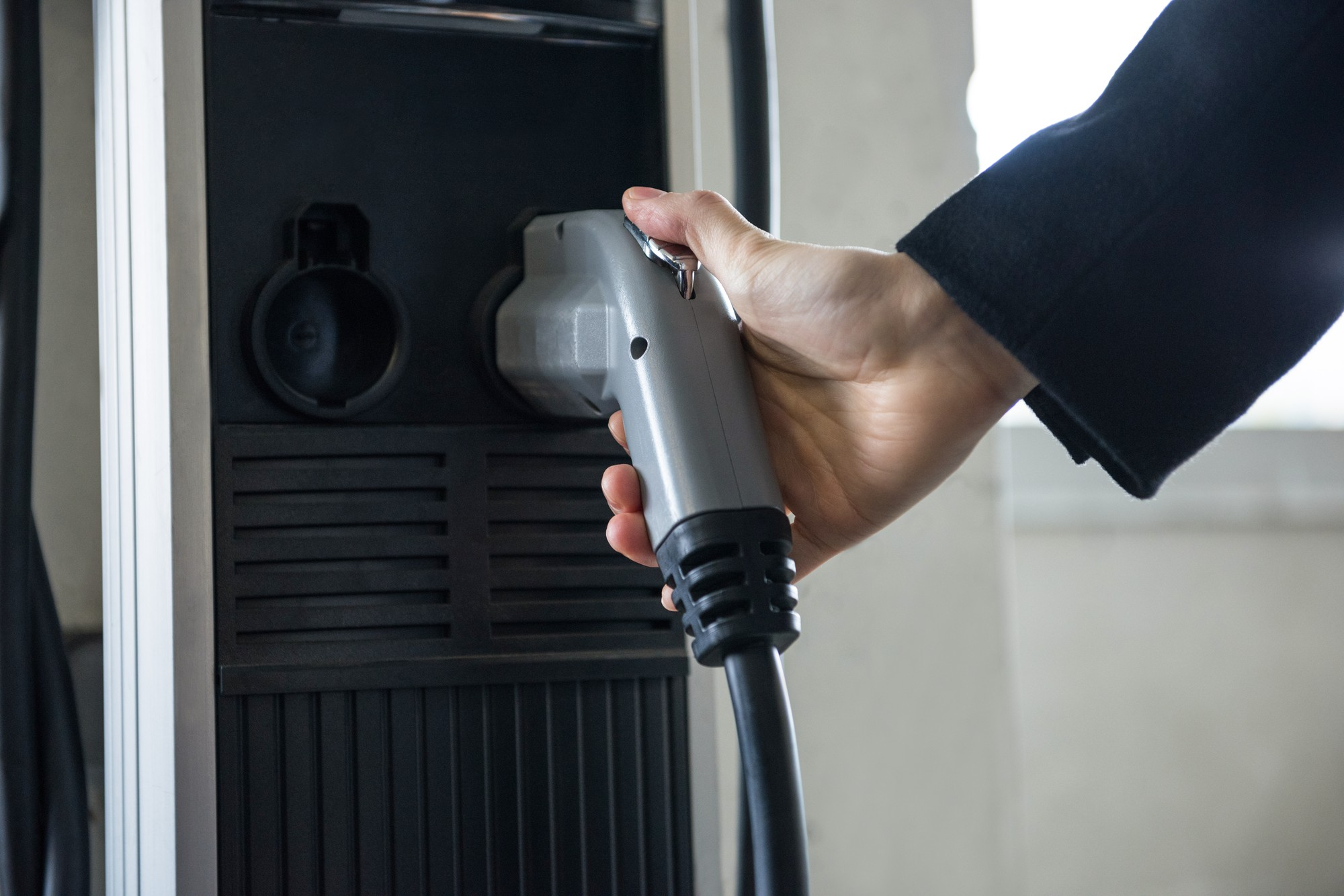 Noble Carbon’s Smart Breakers Aim to Cut EV Charger Installation Costs