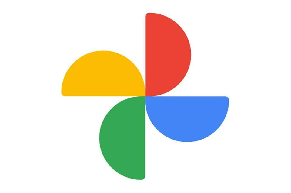 Google Photos Expands AI Wardrobe to iPhone and Android Users